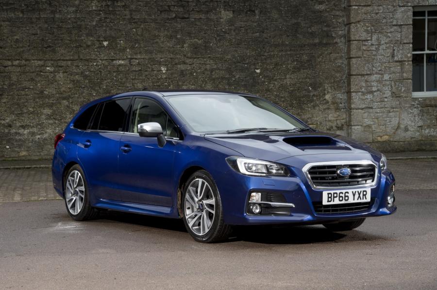  Subaru Levorg GT 2016 года  (UK) (фото 10 из 40)